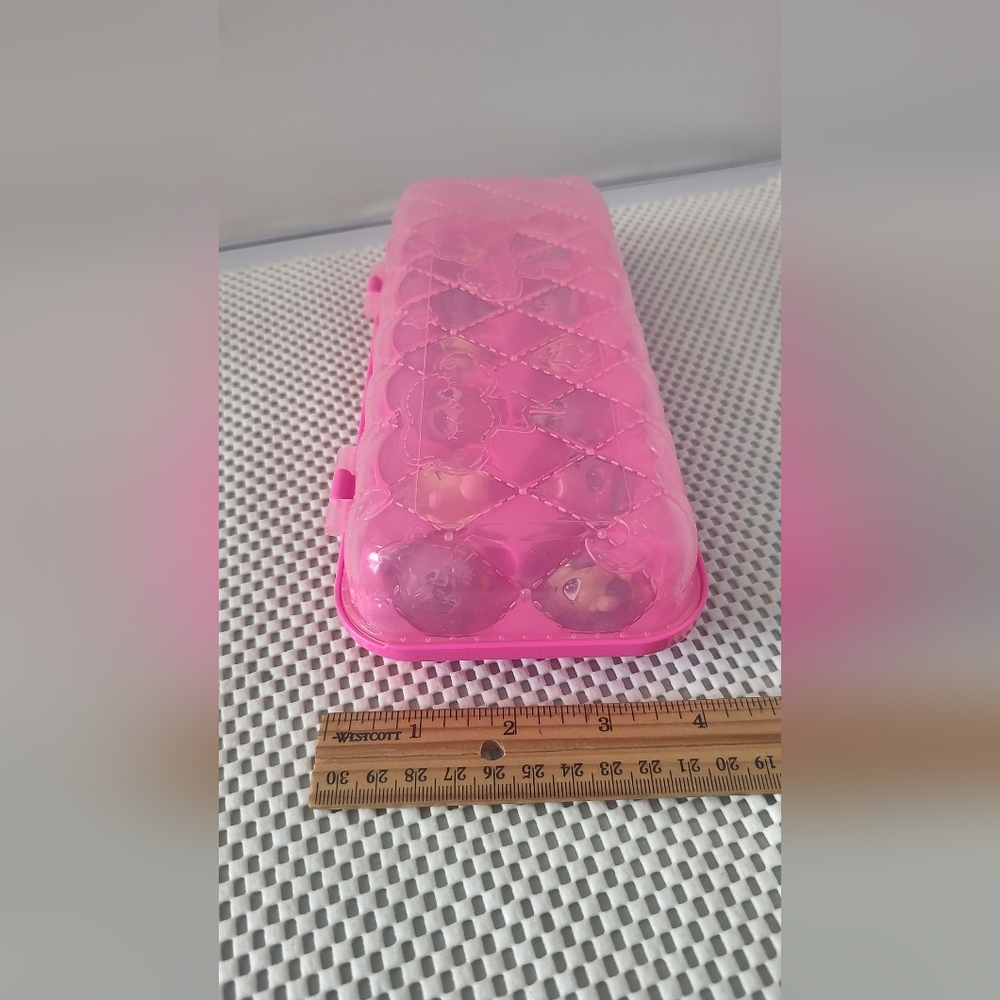 Hatchimals Bundle in Container - Picture 5 of 6